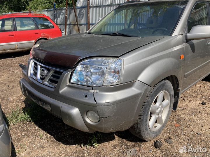 Nissan X-Trail 2.0 AT, 2003, 180 000 км