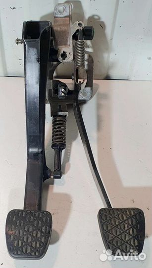 Педальный узел Mercedes Benz W202