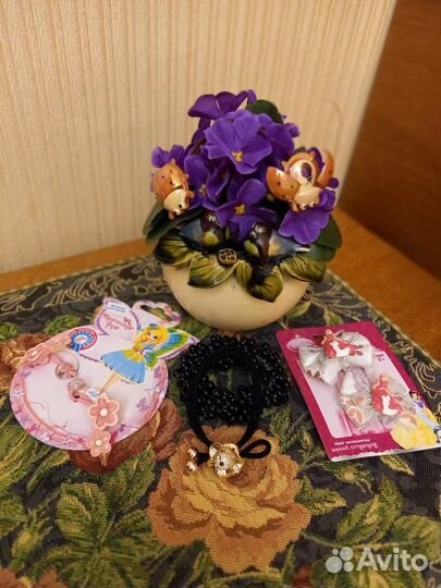 Заколки, ободки, резинки для волос