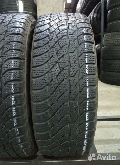 Viatti Bosco S/T V-526 215/55 R17 99W