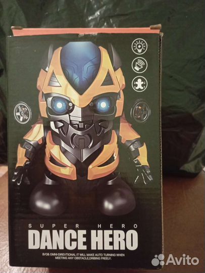 Танцующий робот