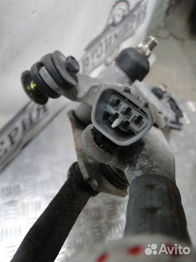 Трапеция стеклоочистителя Toyota Prius 20 2007 1.5