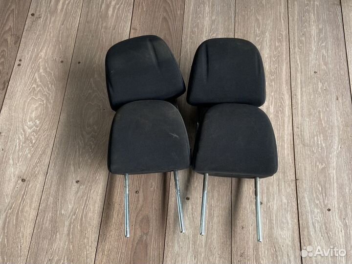 Подголовники Toyota Corolla Auris