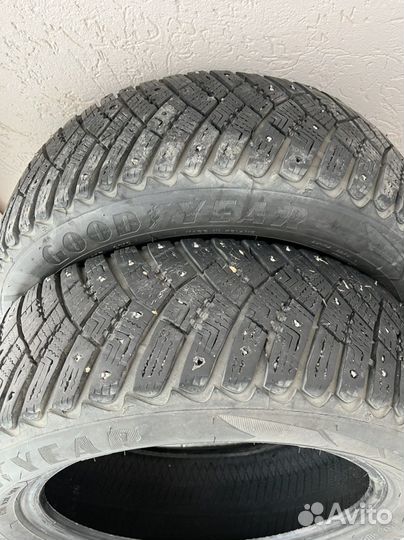 Goodyear Ultragrip Ice Arctic 185/60 R15