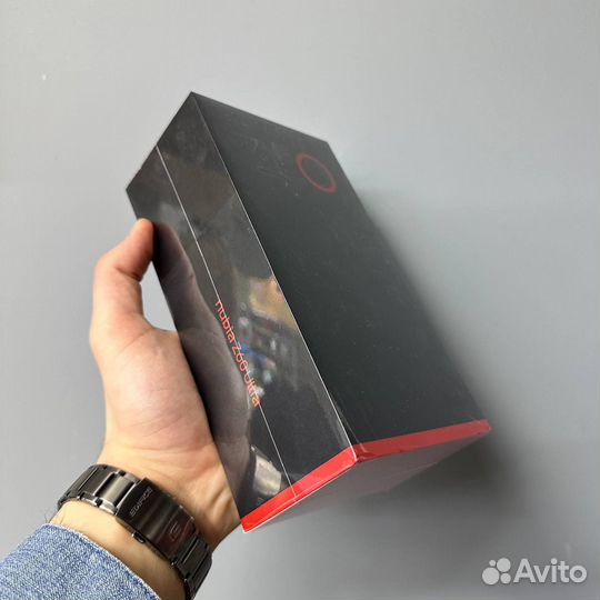 ZTE nubia Z60 Ultra, 16/512 ГБ