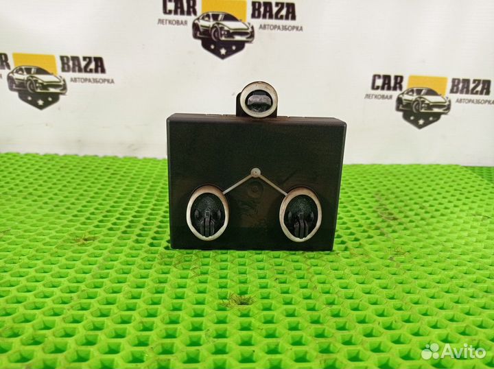 Блок комфорта задней двери Skoda Yeti