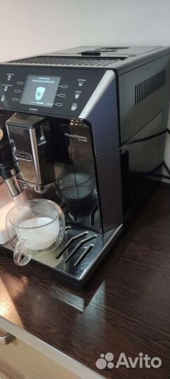 Кофемашина Delonghi PrimaDonna Class esam 550.55
