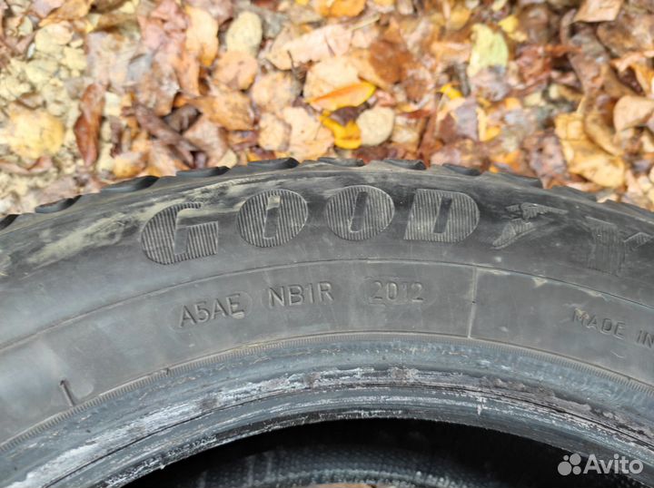 Goodyear Ultragrip Ice Arctic 195/65 R15 91T