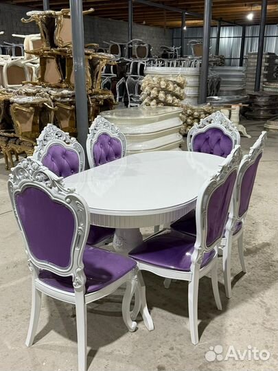 Стол и стулья новые / Обеденная группа