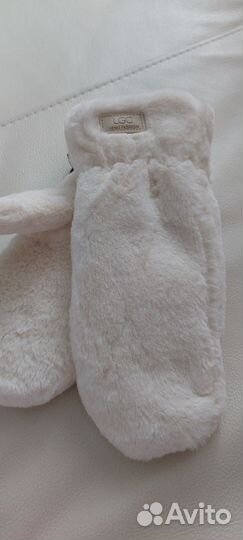 Варежки из экомеха Ugg