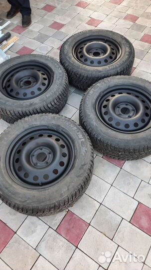 Michelin X-Ice 3 16 R16