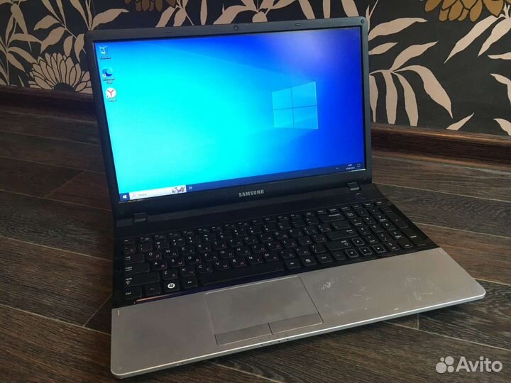 Samsung np300e5a (i3, gt520mx)