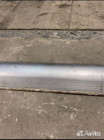 Боковой угол будки