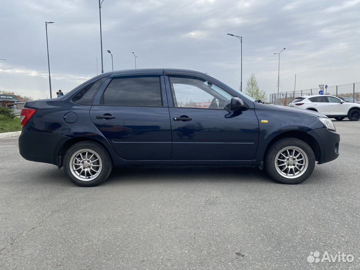 LADA Granta 1.6 МТ, 2012, 194 000 км