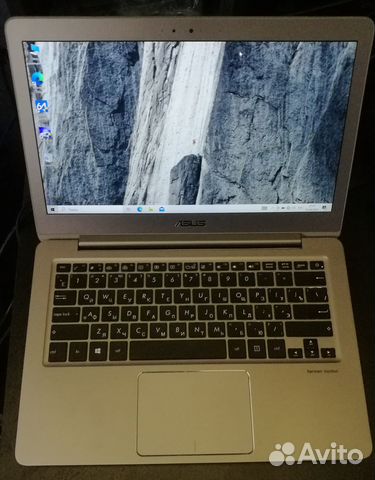 Ультрабук 4K 13'3 ZenBook UX330U i7-7500U 8/256Gb