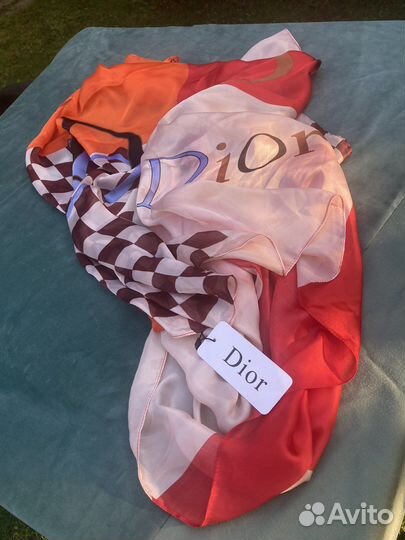 Палантин шелковый бренд