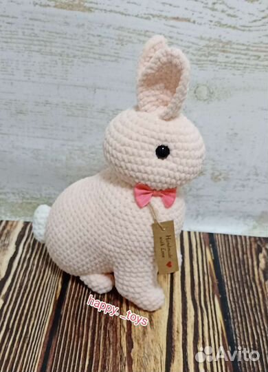 Игрушка ручной работы зайчик