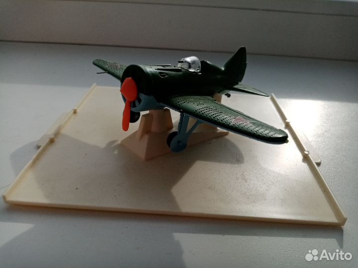 Модель Самолёта И-16