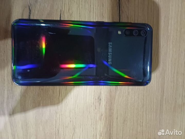 Samsung Galaxy A50, 4/64 ГБ