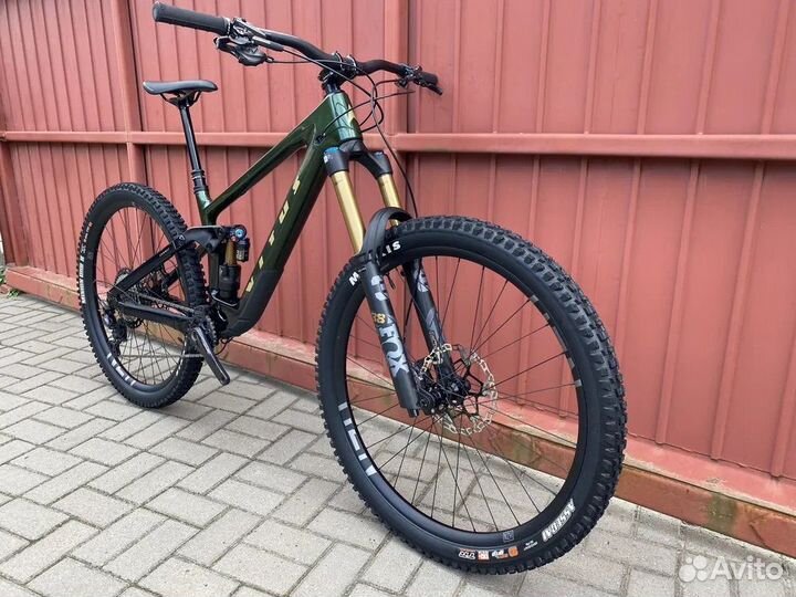 Топовый Vitus Sommet 29 CRX (2023)