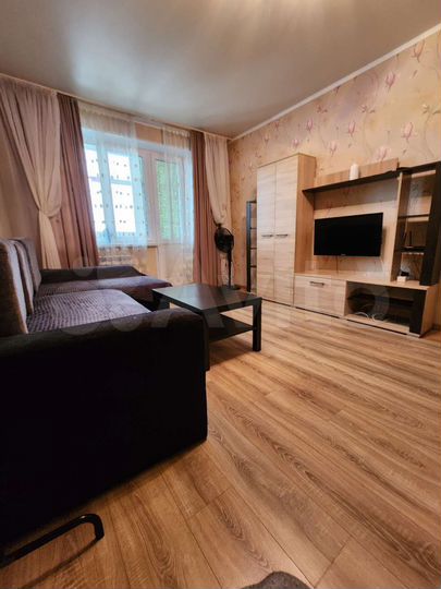 1-к. квартира, 42 м², 8/10 эт.