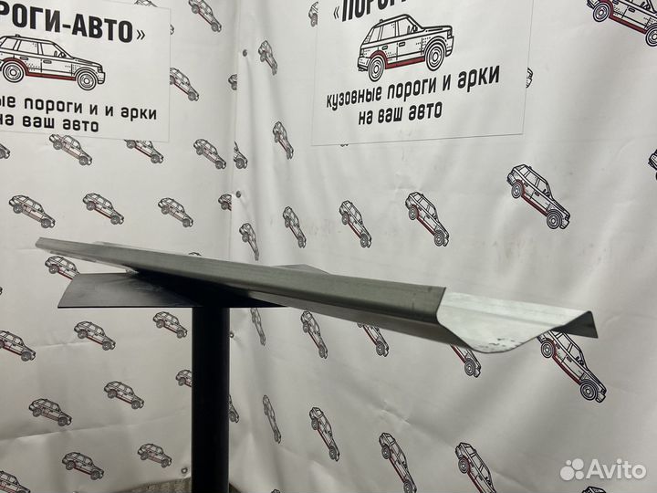 Mitsubishi Pajero 4 порог + усилитель правый