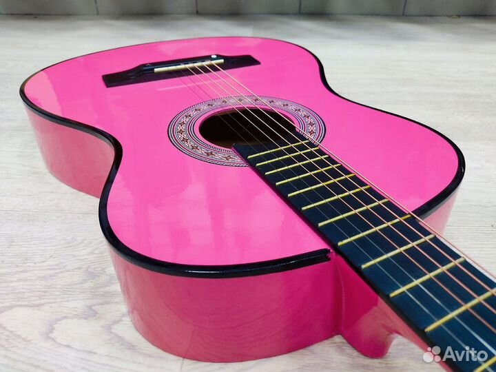 Акустическая гитара