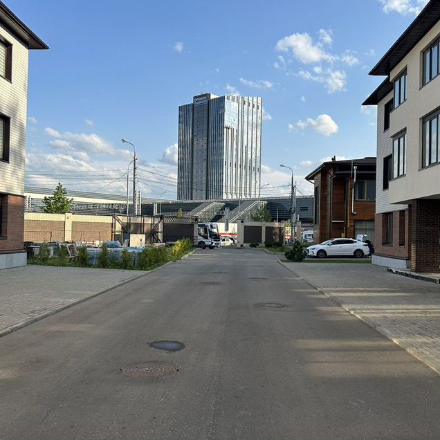 Таунхаус 200 м² на участке 1 сот.