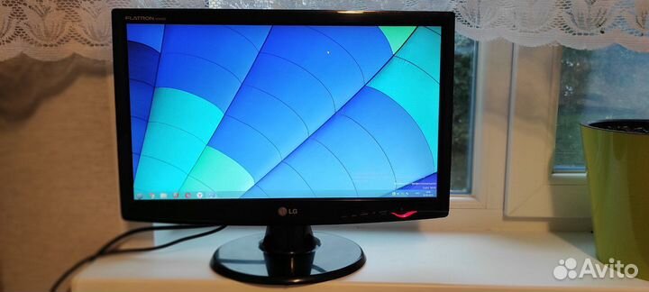 Монитор LG flatron w 2043c-pf