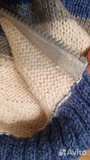 Свитер женский