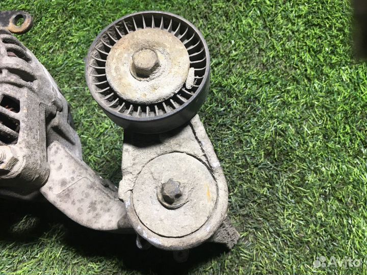 Кронштейн генератора Opel Astra