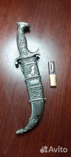 Подарочный нож для мужчины