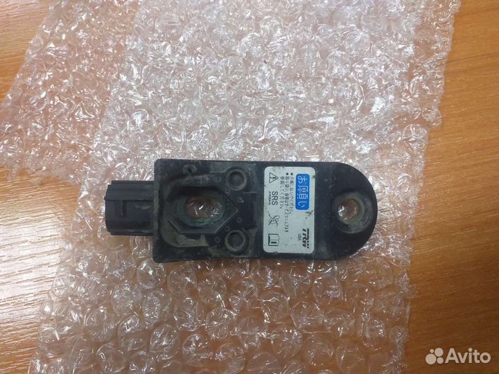 Датчик airbag передний