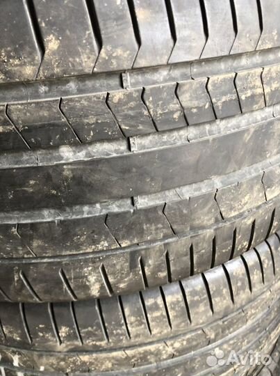Pirelli P Zero PZ4 275/35 R21