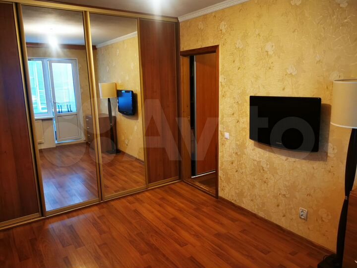 2-к. квартира, 52 м², 9/9 эт.