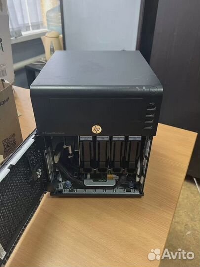 Продам сервер HP ProLiant MicroServer 7 n40l