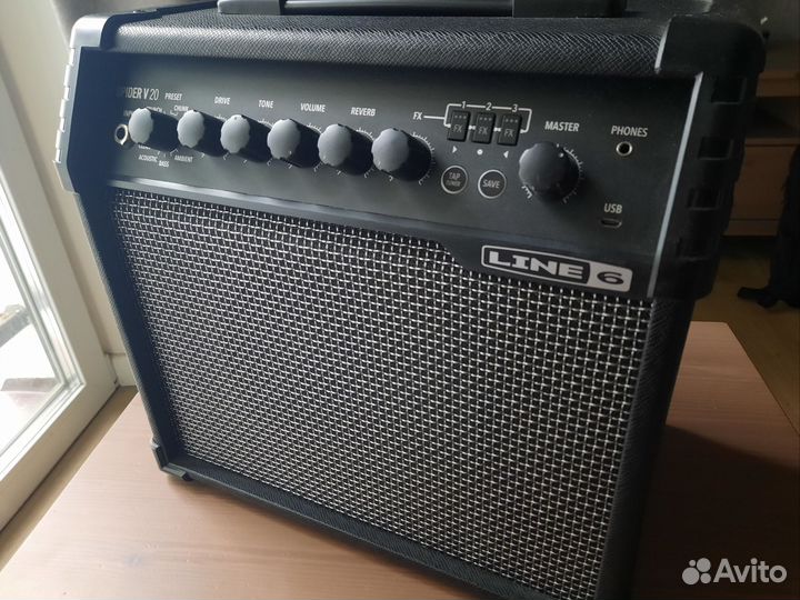 Комбоусилитель Line6 Spider V20