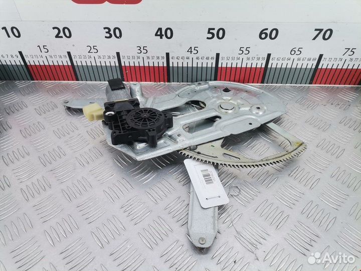 Стеклоподъемник для Volvo S60 1