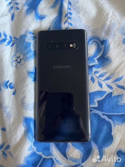 Samsung Galaxy S10, 8/128 ГБ