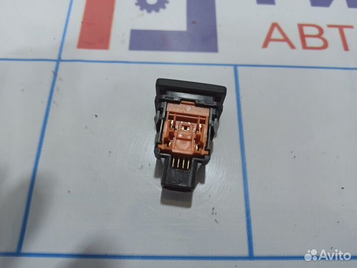 Кнопка выключения парктроников Lexus IS250 (XE30)