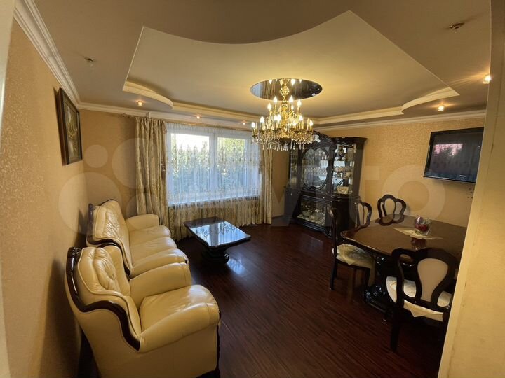 4-к. квартира, 86 м², 1/5 эт.