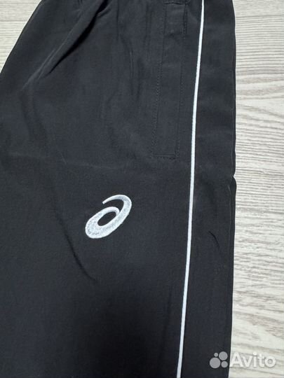 Спортивные штаны asics