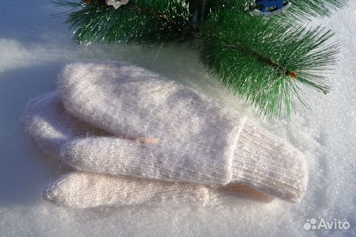 Варежки вязаные ручной работы