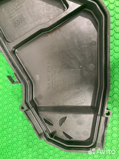 Крышка блока предохранителей Volkswagen Touareg