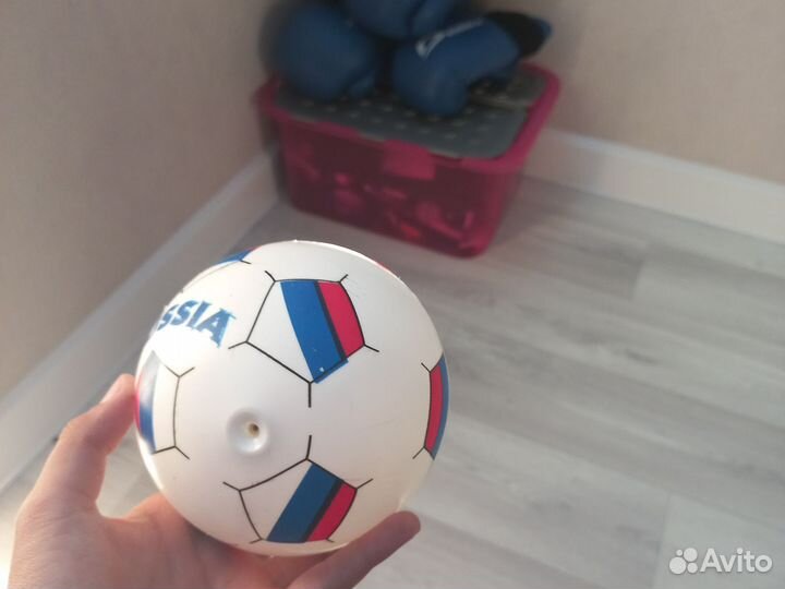 Футбольный мяч
