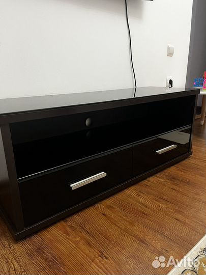 Подставка для телевизора