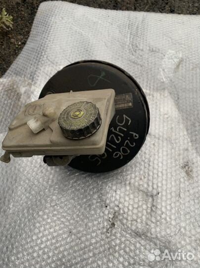 Усилитель тормозов вакуумный Peugeot 206