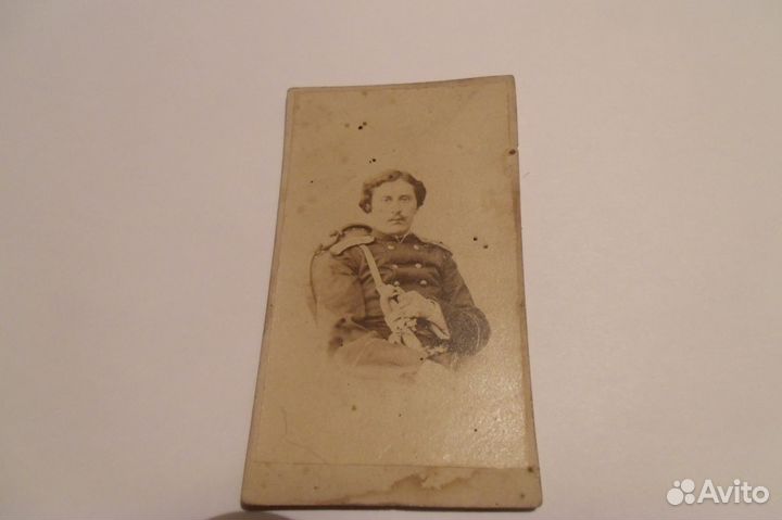 Старинные документы и фотографии