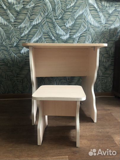 Детский столик и стульчик бу