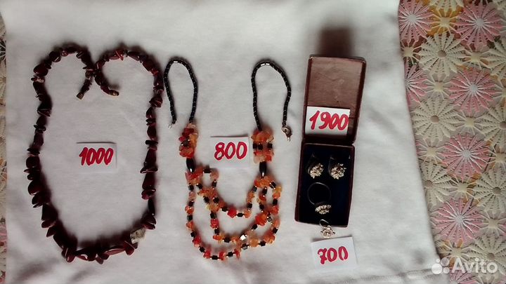 Винтажные украшения СССР. Бусы, кулоны